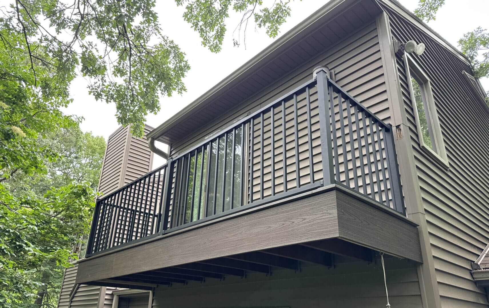 The Deck Building Process: What Kasson Homeowners Can Expect
