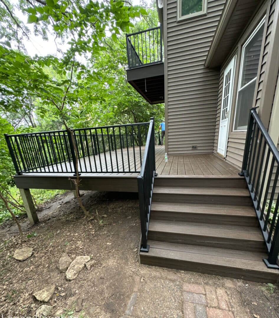 Best Composite Decking Options for Pine Island, MN Homes
