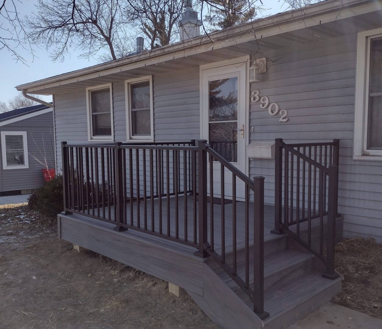 Why Composite Decking Is Ideal for Owatonna, MN Weather
