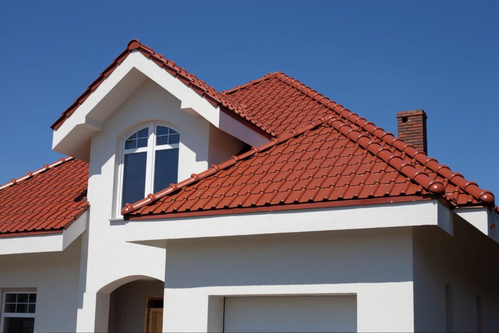 Residential roof with shingles. 