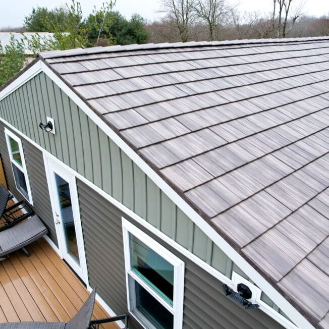 Comparison of metal roofing and asphalt shingles on Rochester MN homes